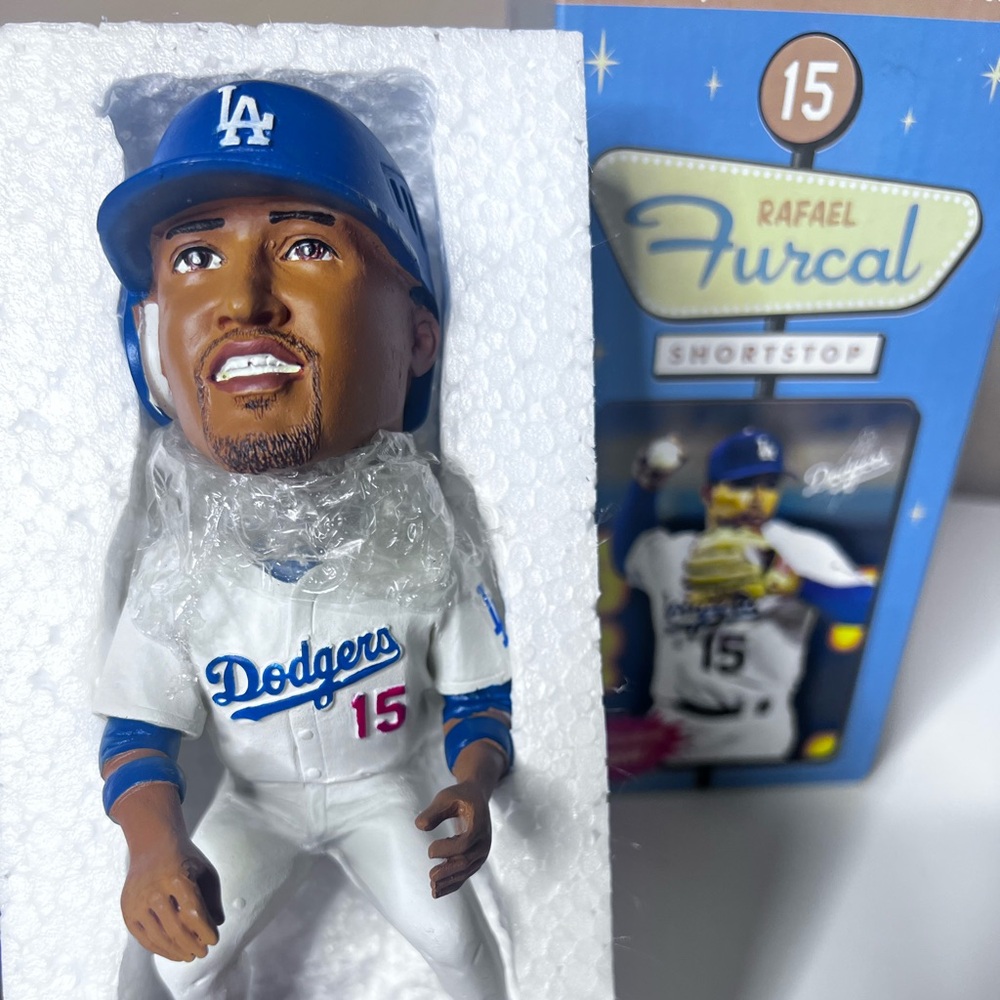 Dodgers 15 Rafael Furcal Bobblehead 

2007 Dodger Stadium Bobblehead Series

New